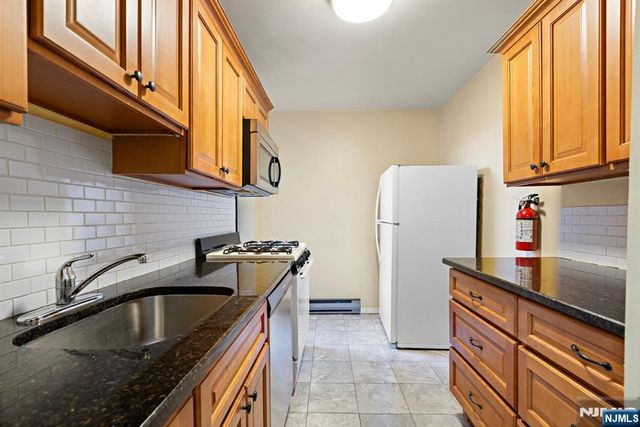 2700 Kennedy Boulevard 308, Jersey City, NJ 07306