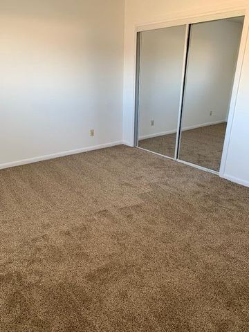 2211 Leonard Street SE, Rio Rancho, NM 87124