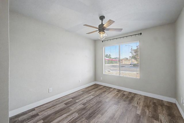 4048 E Dahlia Drive, Phoenix, AZ 85032