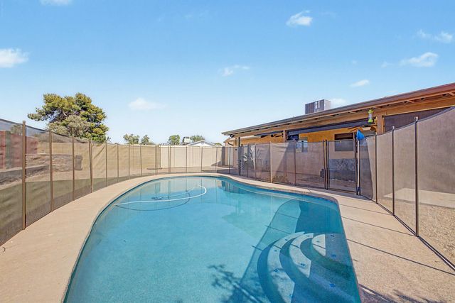 4048 E Dahlia Drive, Phoenix, AZ 85032