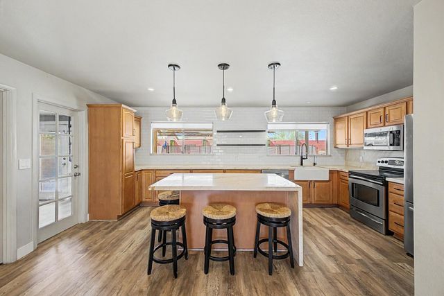 4048 E Dahlia Drive, Phoenix, AZ 85032