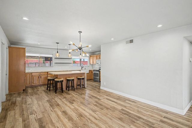4048 E Dahlia Drive, Phoenix, AZ 85032