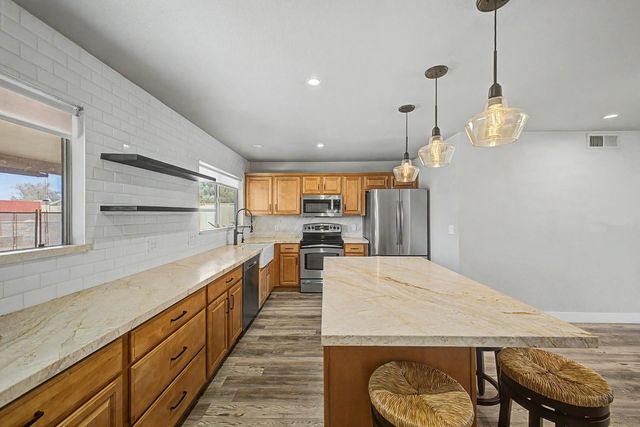 4048 E Dahlia Drive, Phoenix, AZ 85032