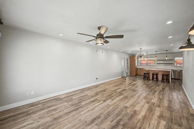 4048 E Dahlia Drive, Phoenix, AZ 85032