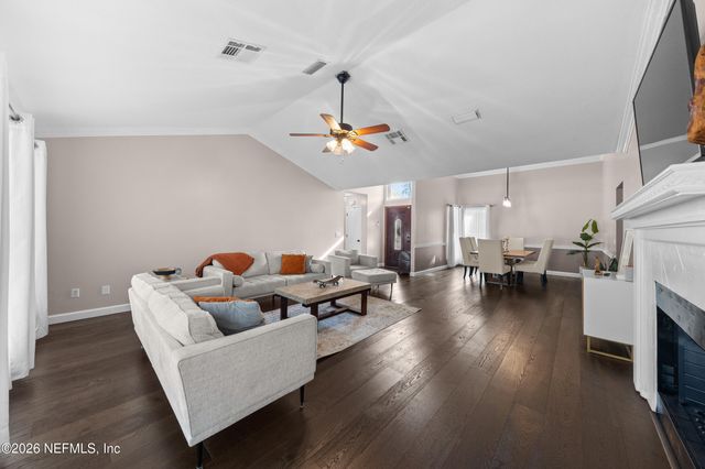 7030 ST AUGUSTINE Road, Jacksonville, FL 32217