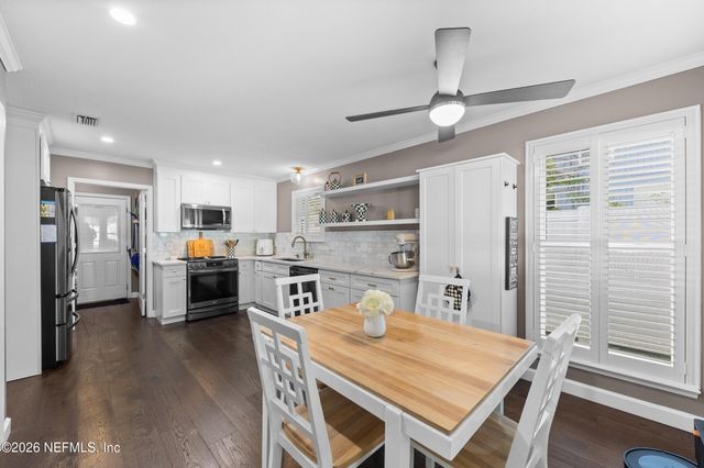 7030 ST AUGUSTINE Road, Jacksonville, FL 32217