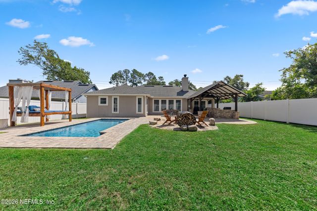 7030 ST AUGUSTINE Road, Jacksonville, FL 32217