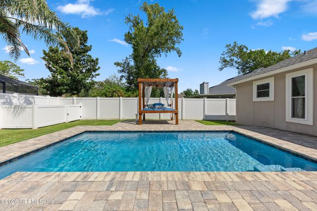 7030 ST AUGUSTINE Road, Jacksonville, FL 32217