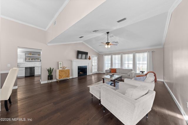7030 ST AUGUSTINE Road, Jacksonville, FL 32217