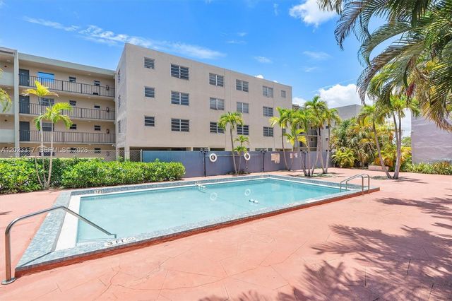 399 NW 72nd Ave 104, Miami, FL 33126