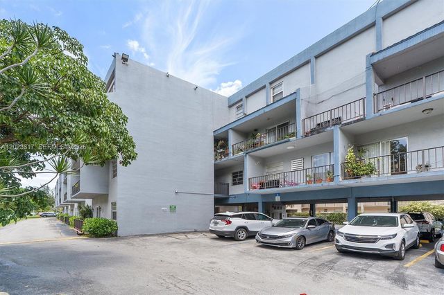 399 NW 72nd Ave 104, Miami, FL 33126