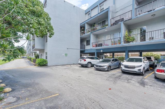 399 NW 72nd Ave 104, Miami, FL 33126