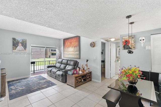 399 NW 72nd Ave 104, Miami, FL 33126