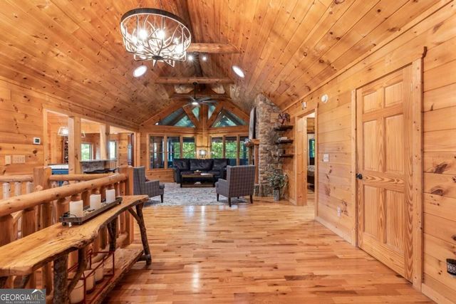 199 Fox Run Drive, Blue Ridge, GA 30513