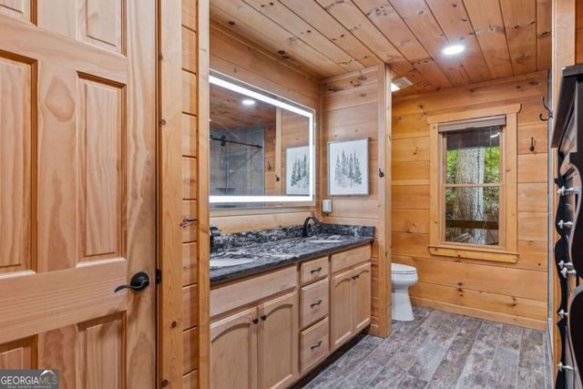 199 Fox Run Drive, Blue Ridge, GA 30513
