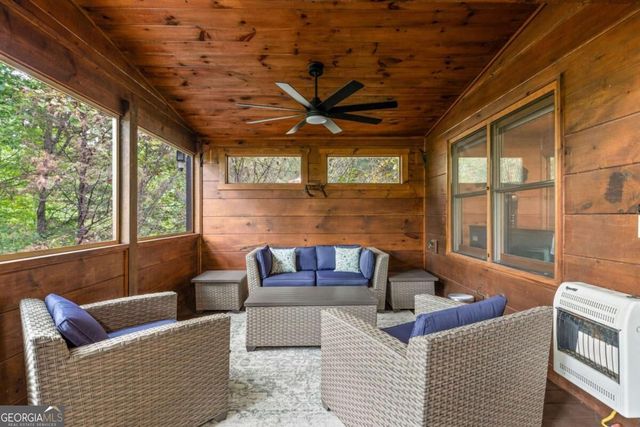 199 Fox Run Drive, Blue Ridge, GA 30513