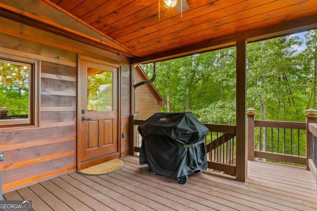 199 Fox Run Drive, Blue Ridge, GA 30513