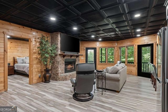 199 Fox Run Drive, Blue Ridge, GA 30513
