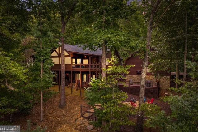 199 Fox Run Drive, Blue Ridge, GA 30513