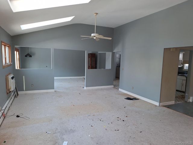 5 Julia Circle, East Setauket, NY 11733