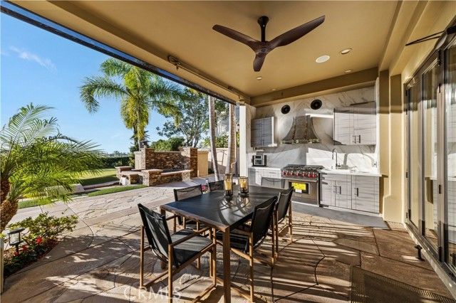 9 Vista Alberi, Newport Coast, CA 92657