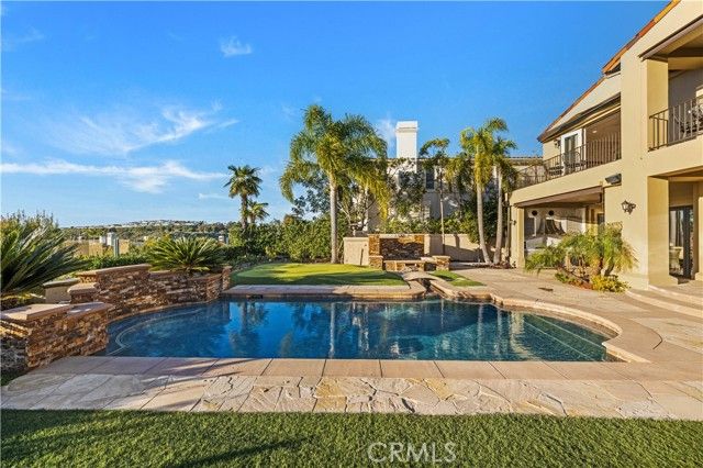 9 Vista Alberi, Newport Coast, CA 92657