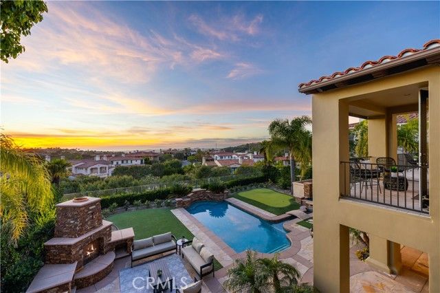 9 Vista Alberi, Newport Coast, CA 92657