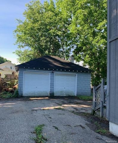 128 E Lakeview Avenue, Flint, MI 48503