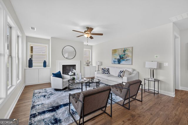 922 Homepark Circle, Buford, GA 30518