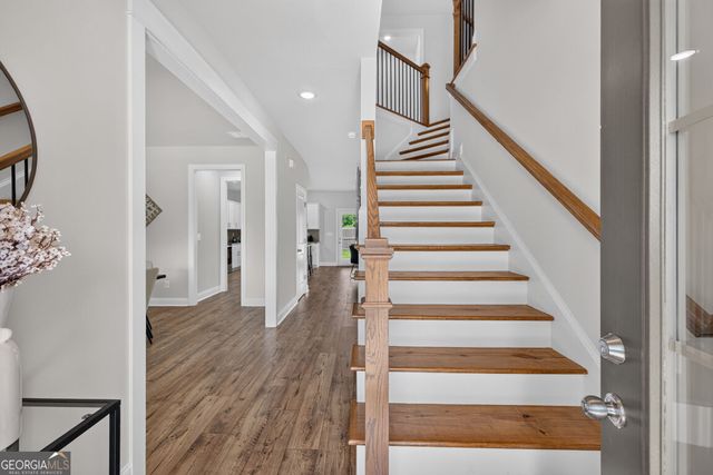 922 Homepark Circle, Buford, GA 30518