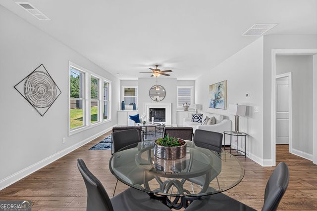 922 Homepark Circle, Buford, GA 30518