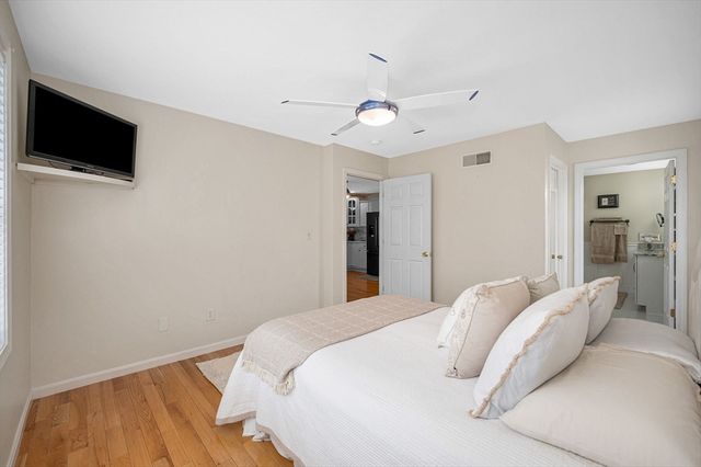 5 Patriot Way, Lowell, MA 01854