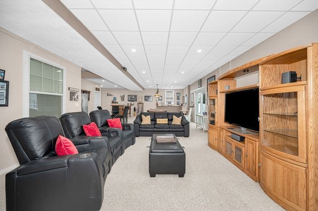 5 Patriot Way, Lowell, MA 01854