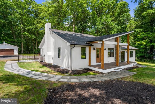 12365 HENDERSON RD, Clifton, VA 20124
