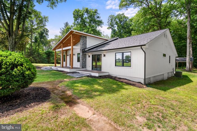 12365 HENDERSON RD, Clifton, VA 20124