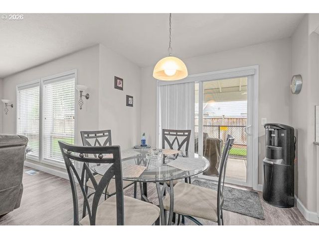 715 SHADOWWOOD Loop, Keizer, OR 97303