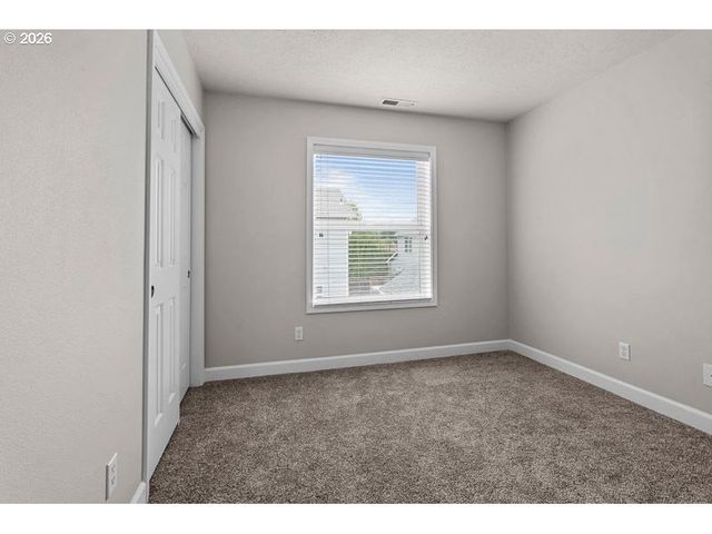 715 SHADOWWOOD Loop, Keizer, OR 97303