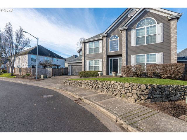 715 SHADOWWOOD Loop, Keizer, OR 97303