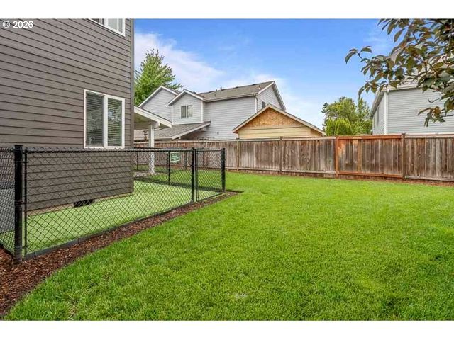 715 SHADOWWOOD Loop, Keizer, OR 97303