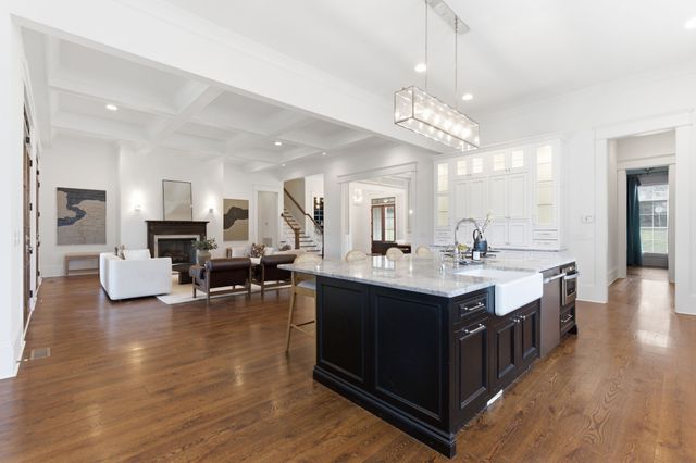 2803 Hemingway Dr, Nashville, TN 37215