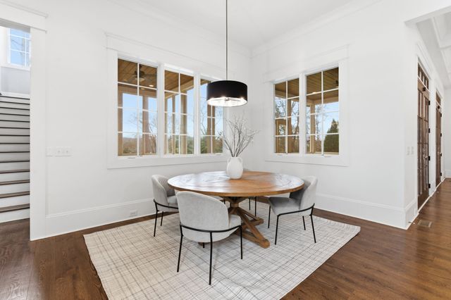 2803 Hemingway Dr, Nashville, TN 37215