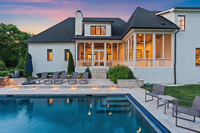 2803 Hemingway Dr, Nashville, TN 37215