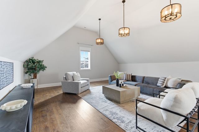 2803 Hemingway Dr, Nashville, TN 37215