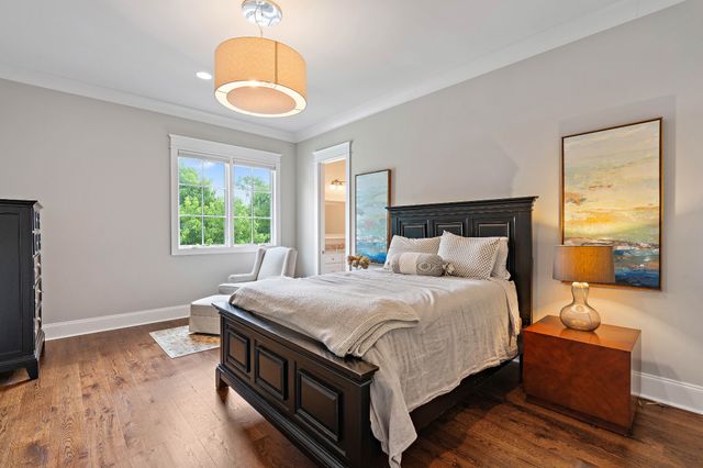 2803 Hemingway Dr, Nashville, TN 37215