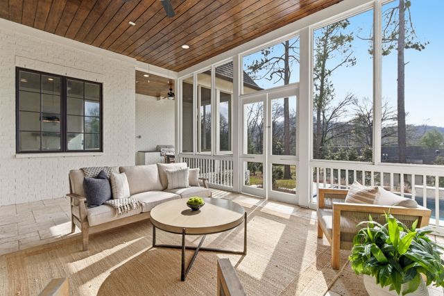 2803 Hemingway Dr, Nashville, TN 37215