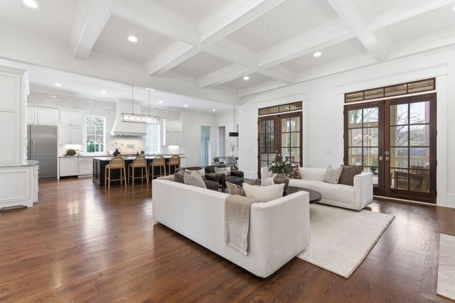 2803 Hemingway Dr, Nashville, TN 37215