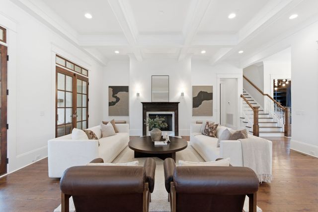 2803 Hemingway Dr, Nashville, TN 37215