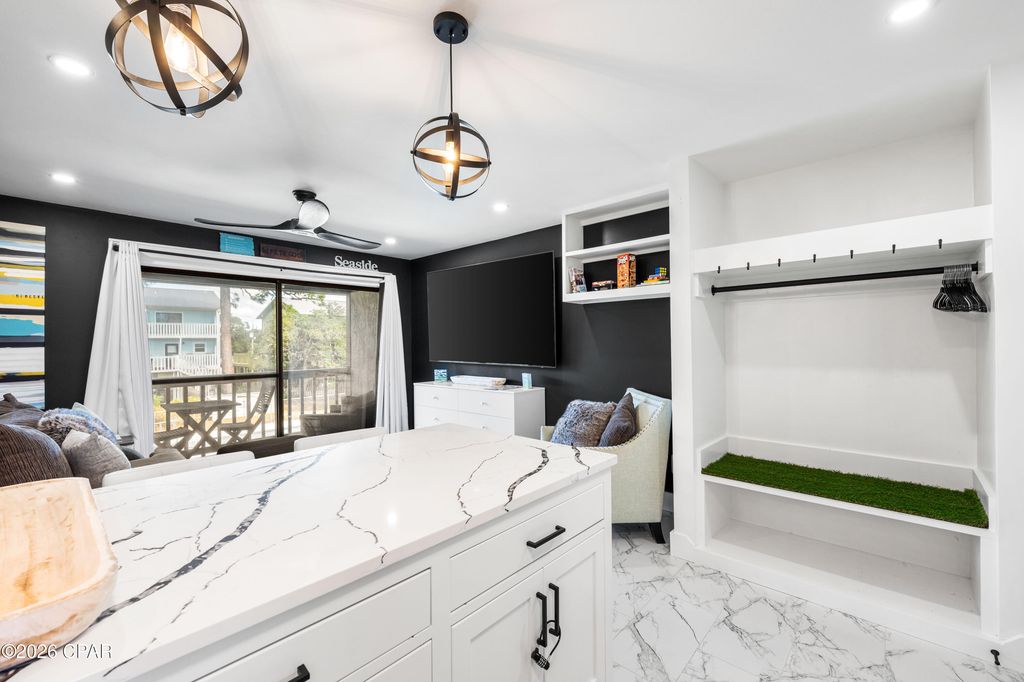 Image 7 of property listing at 101 Cain Road O, Panama City Beach, FL 32413