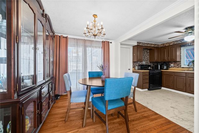 158 Bost Dr, West Mifflin, PA 15122