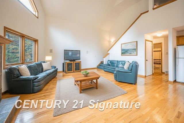 1724 Middle Point Drive, Alger, MI 48610